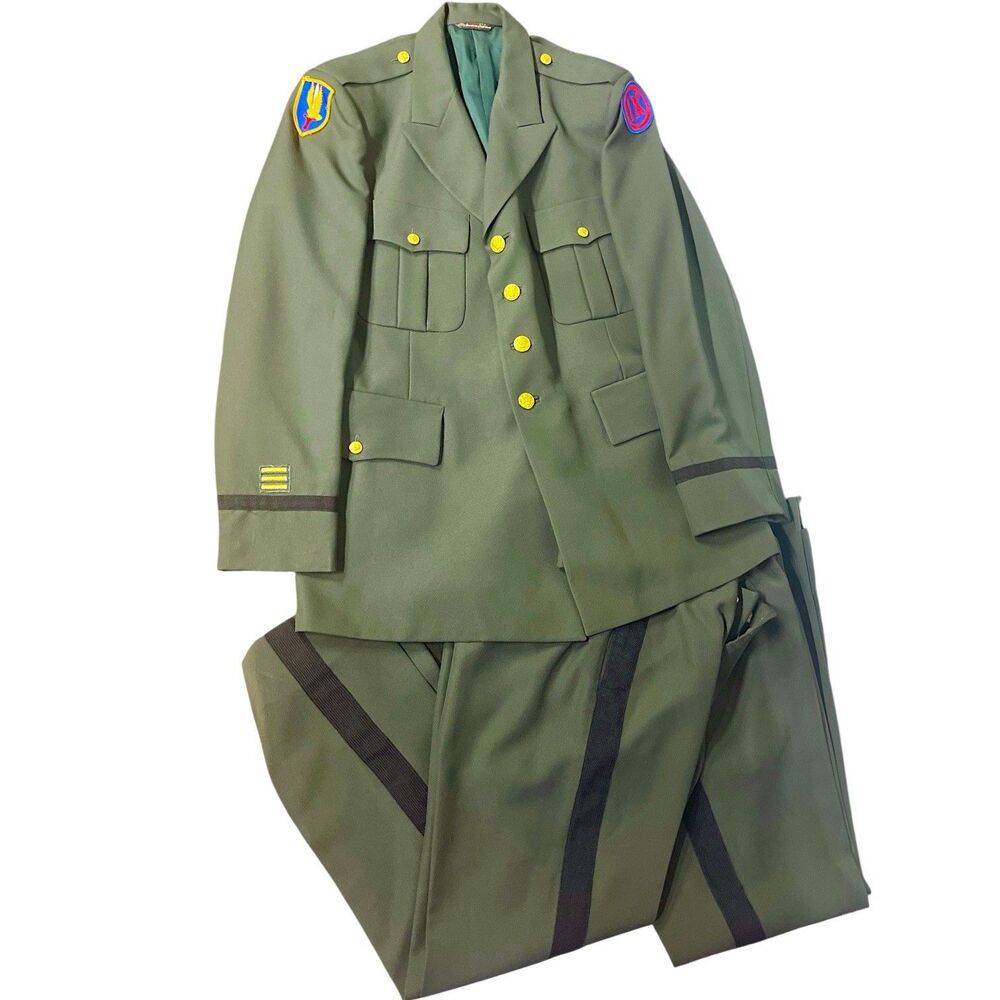 Vintage US Army Captain Class A Green Uniform USAREUR 7th Army Officer Jacket